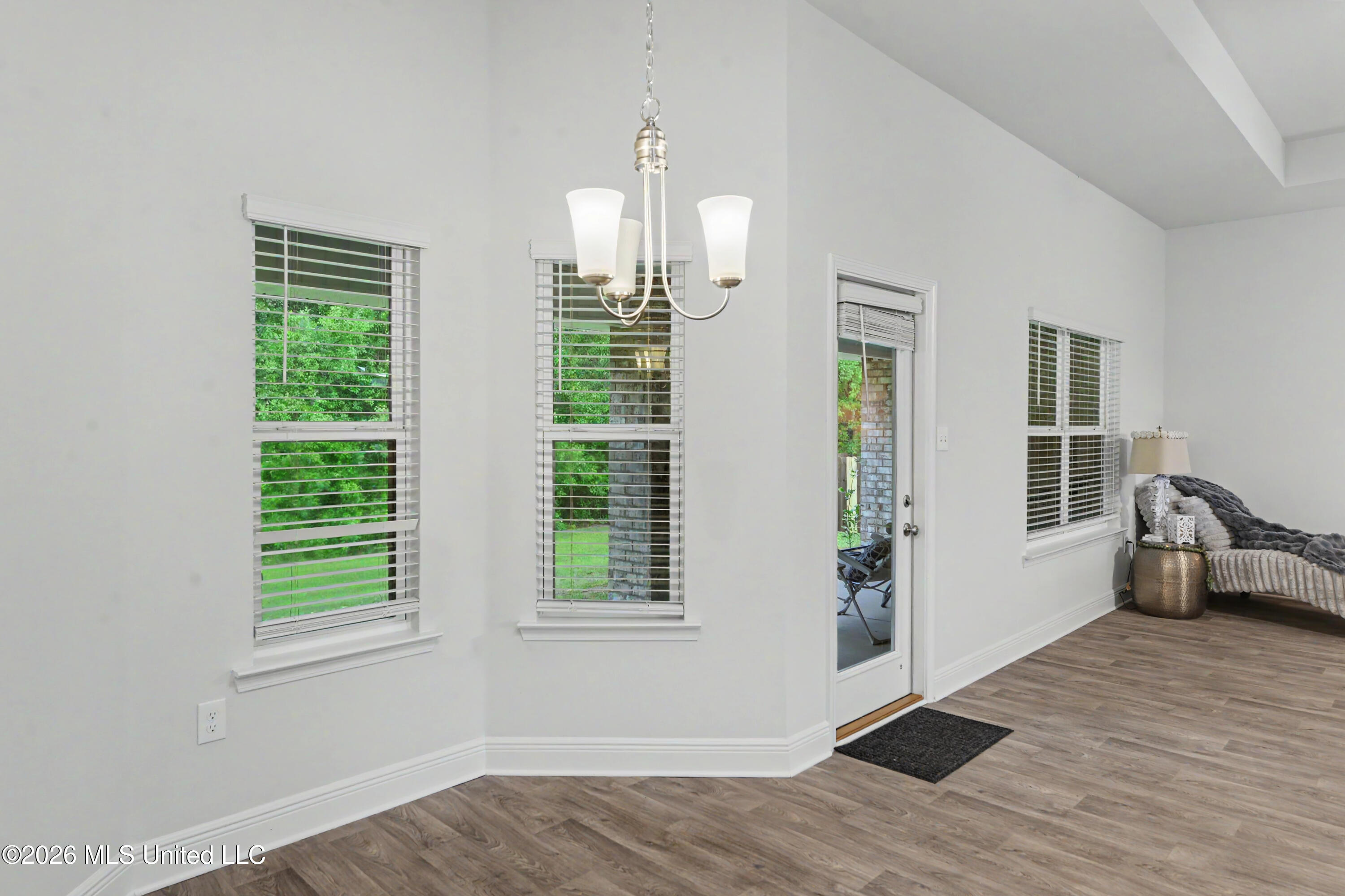 6223 Roxanne Way Property Photo 12