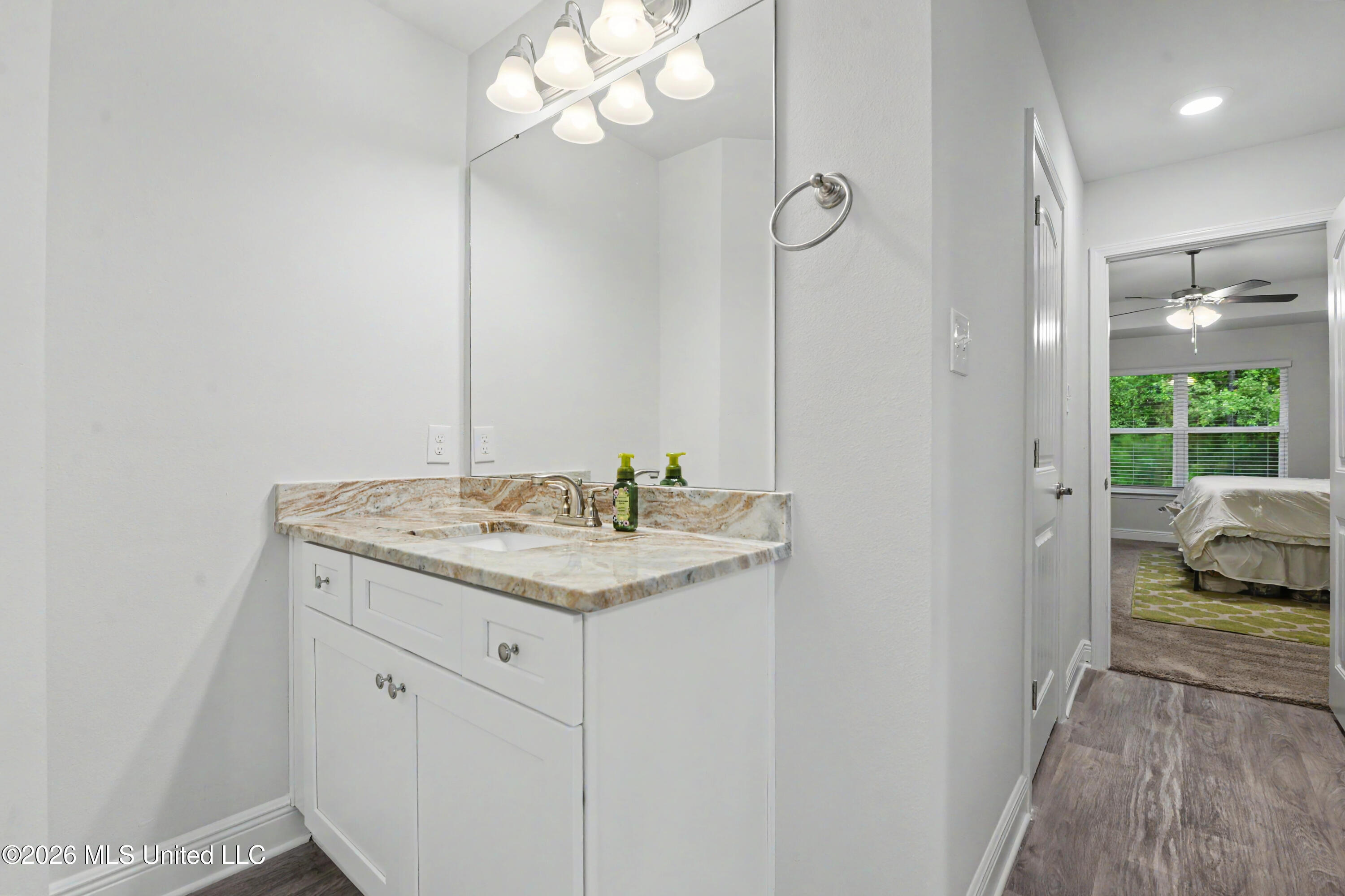 6223 Roxanne Way Property Photo 15