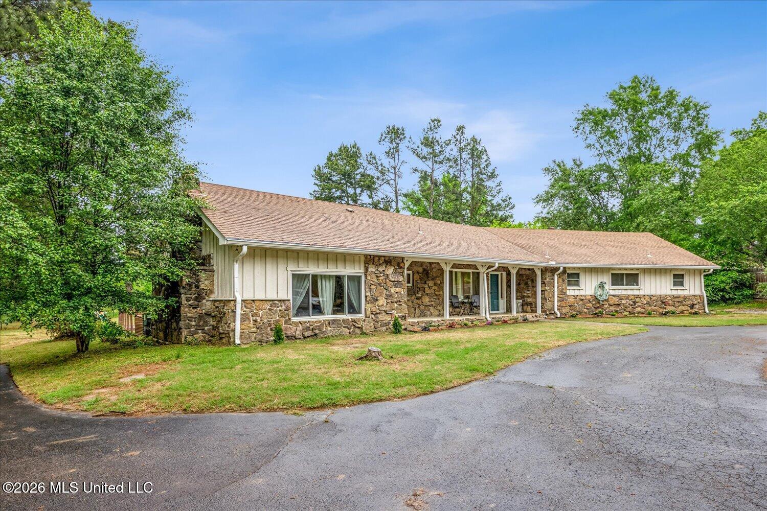 9350 College Road Property Photo 10
