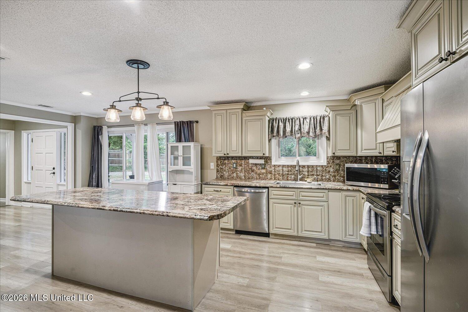 9350 College Road Property Photo 16