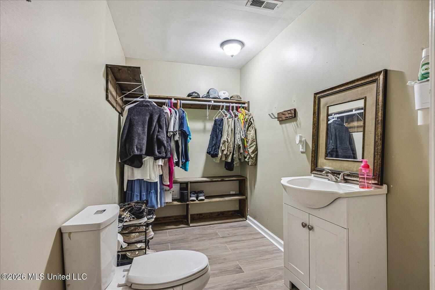 9350 College Road Property Photo 21