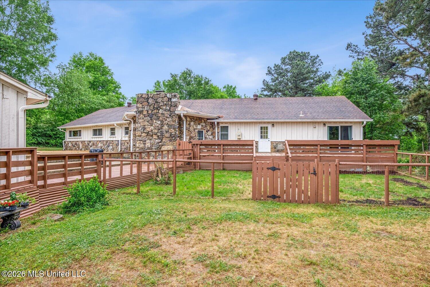 9350 College Road Property Photo 33