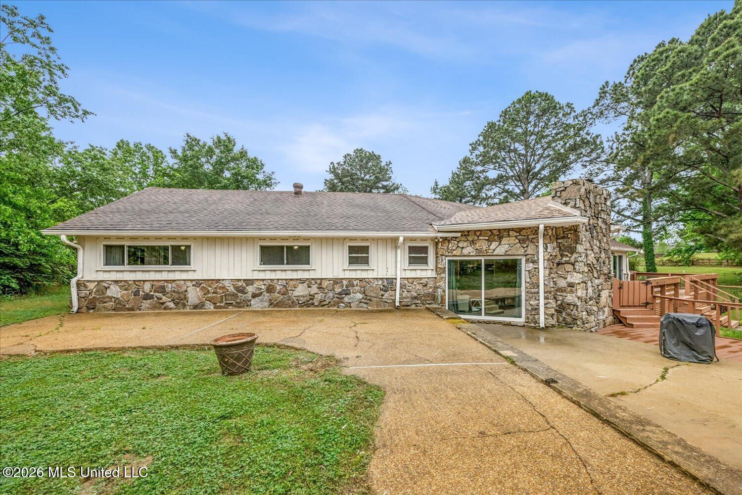 9350 College Road Property Photo 34