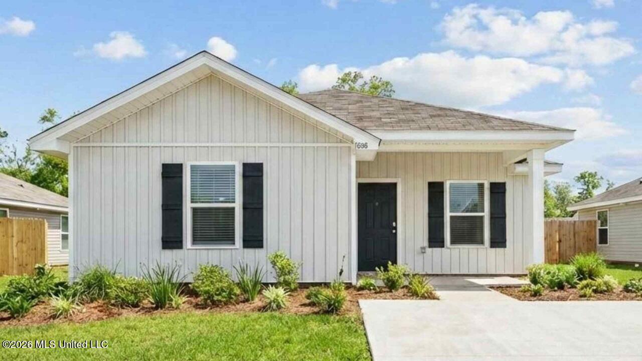 15376 7th Street Property Photo 1