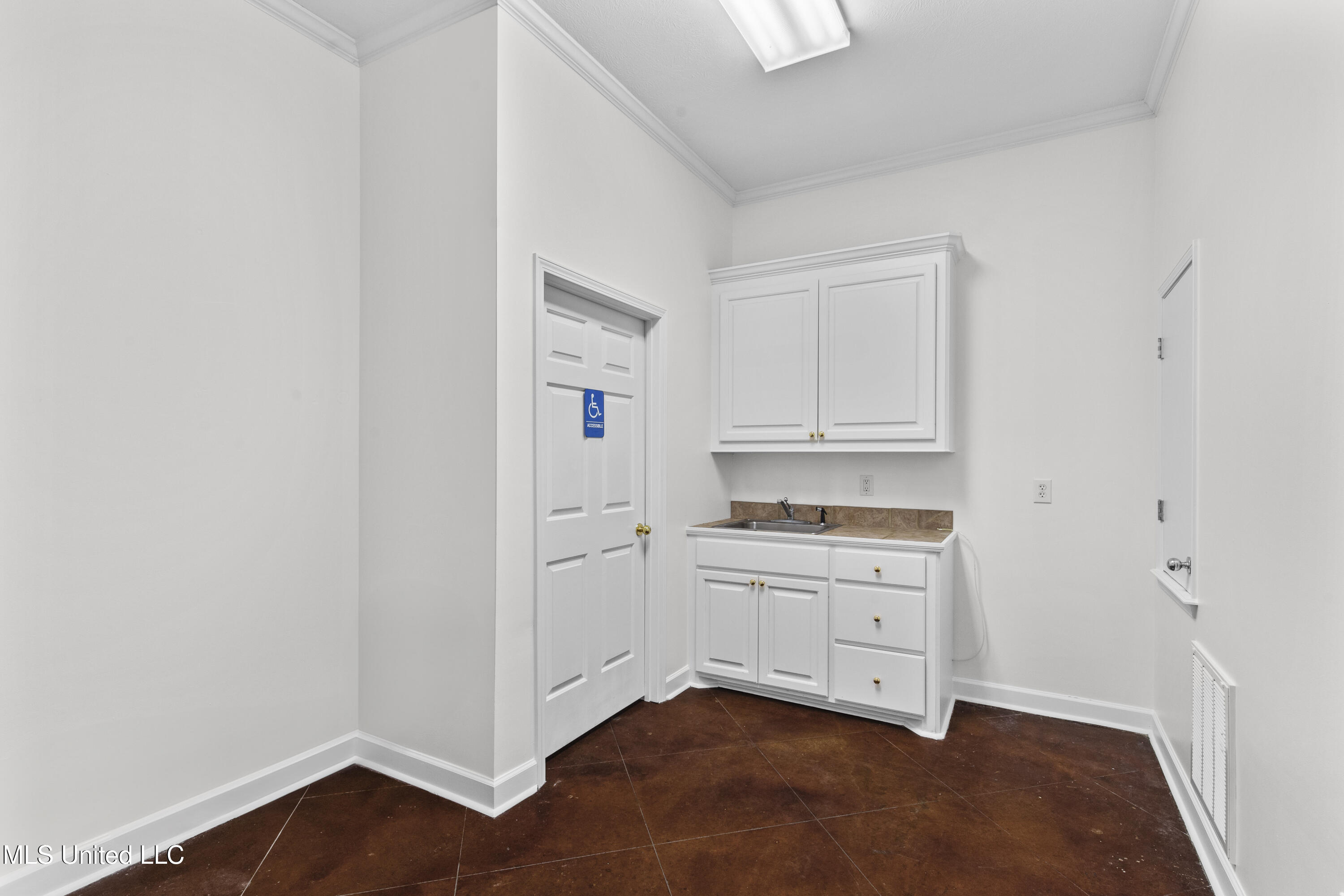 403 Towne Center Boulevard Property Photo 19