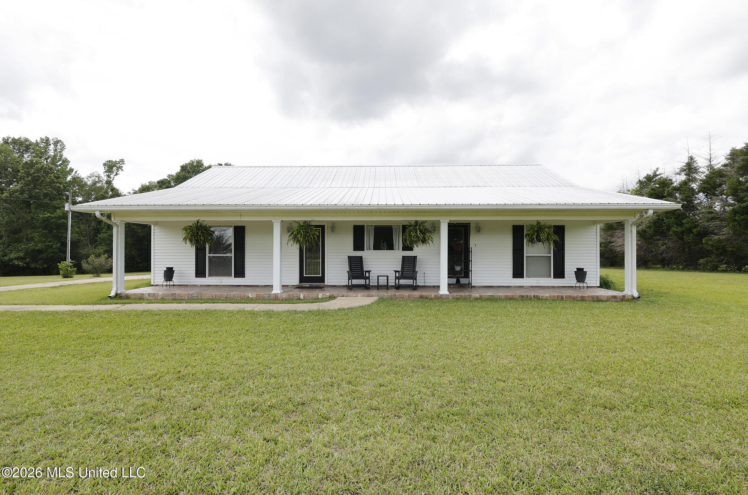 1024 Walker Lane Property Photo 1