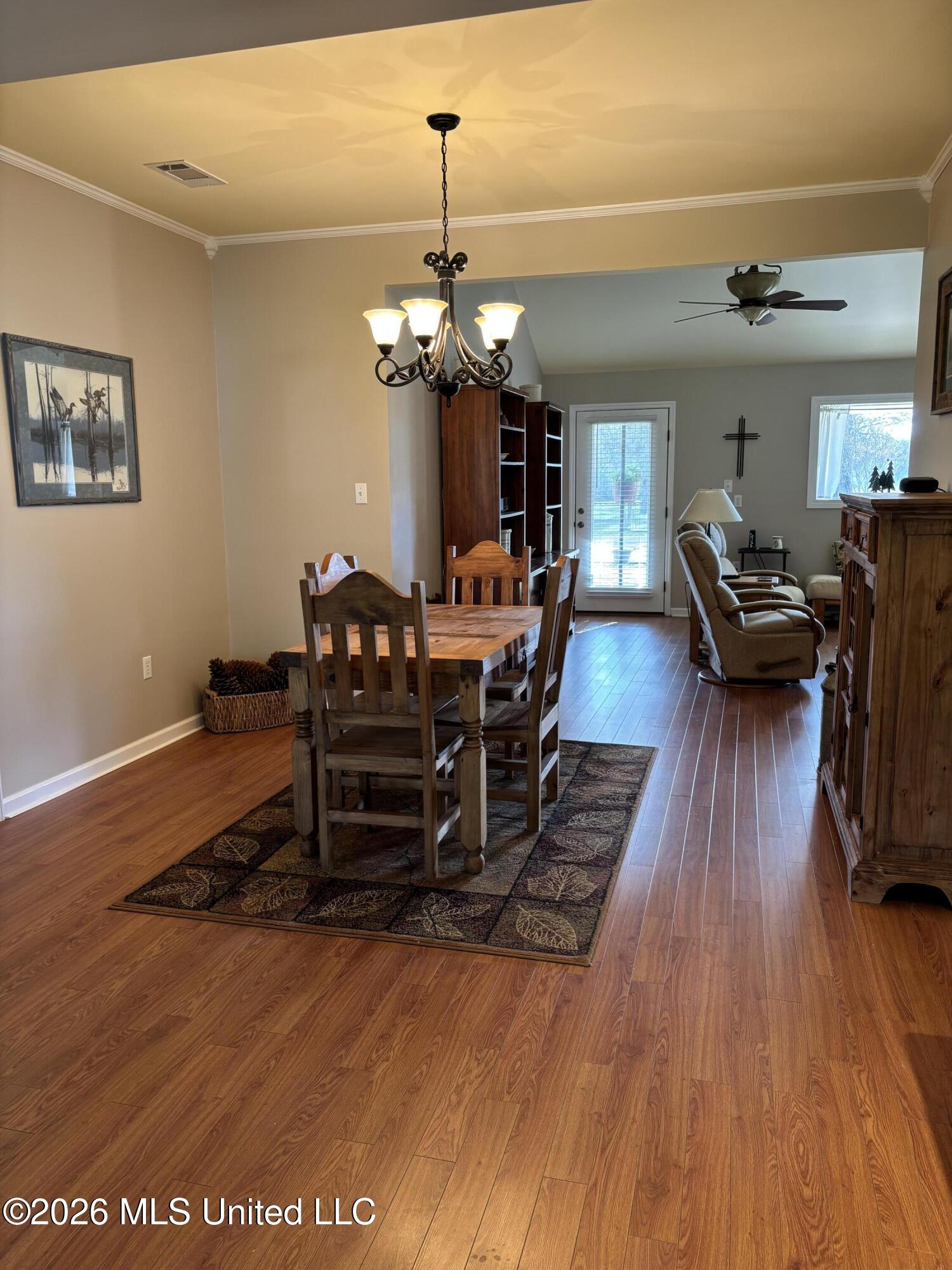 1024 Walker Lane Property Photo 35