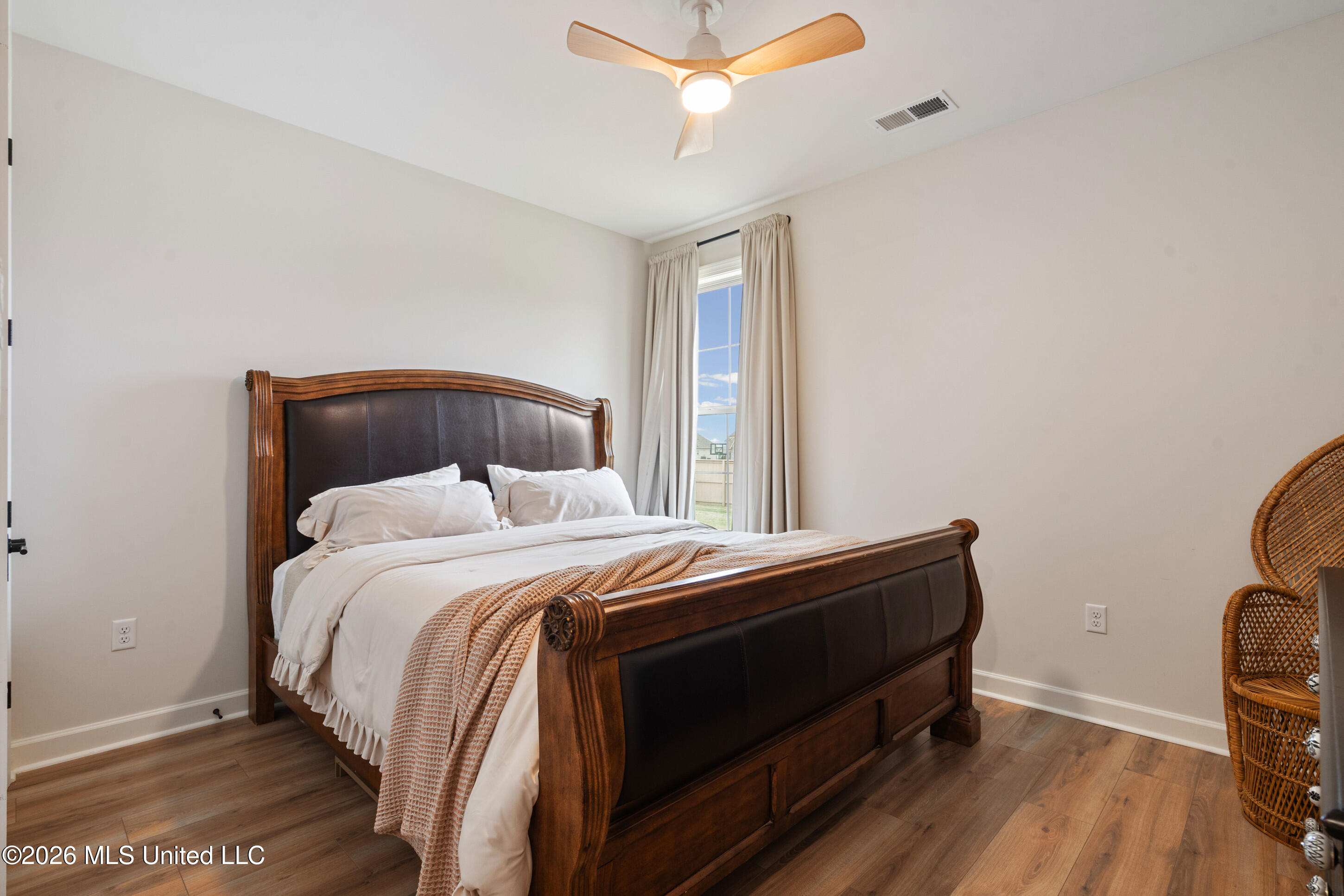 813 Hawkeye Street Property Photo 20