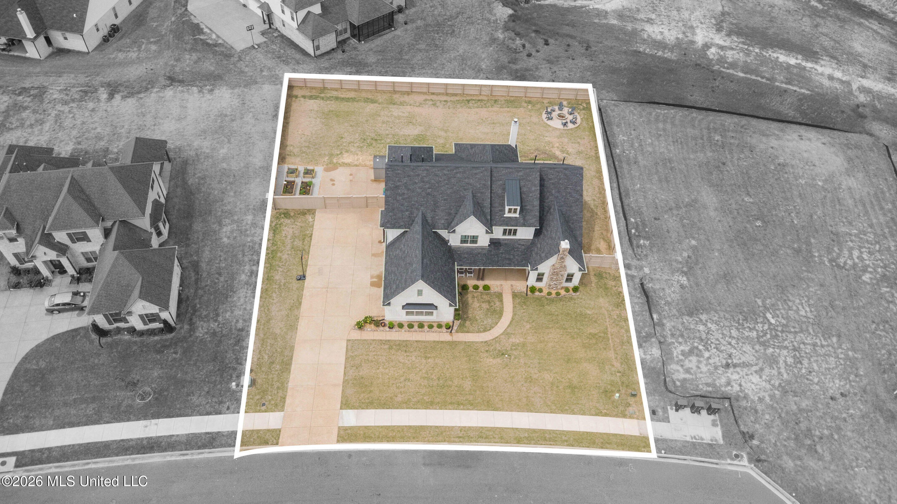 813 Hawkeye Street Property Photo 34