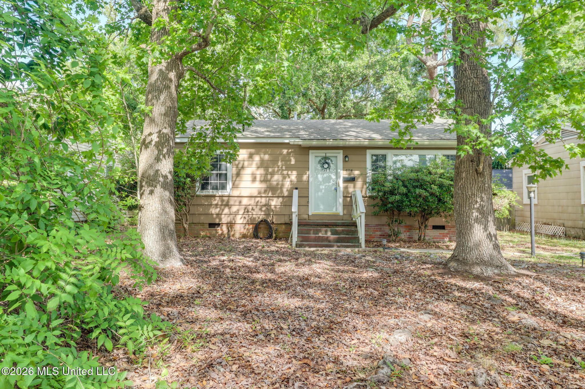 4114 Oak Avenue Property Photo 1