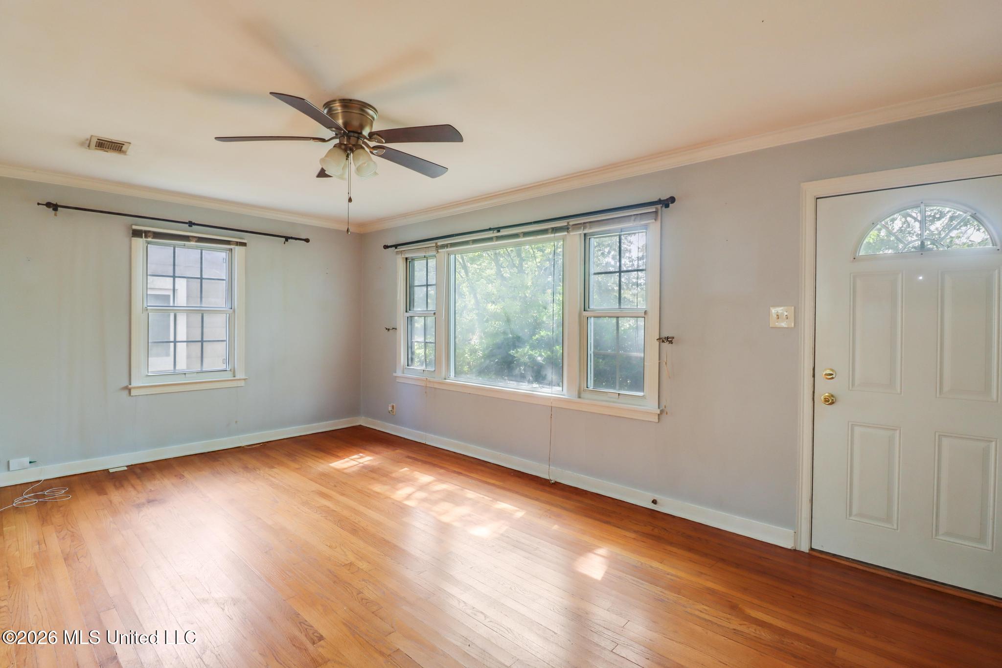 4114 Oak Avenue Property Photo 4