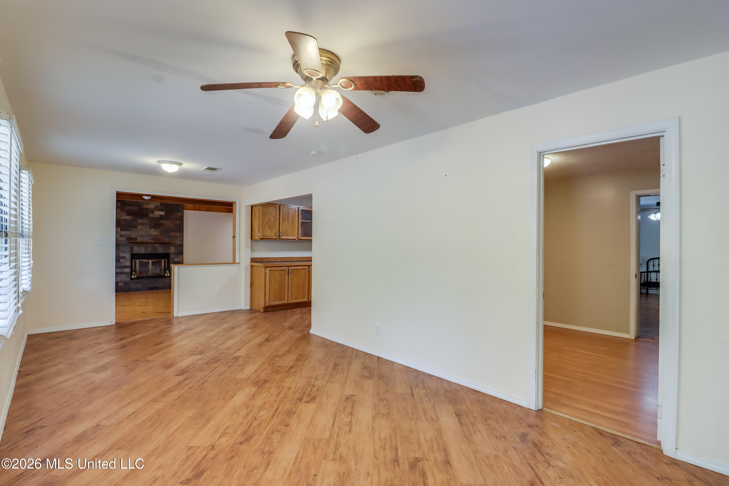 23083 Montebella Road Property Photo 2