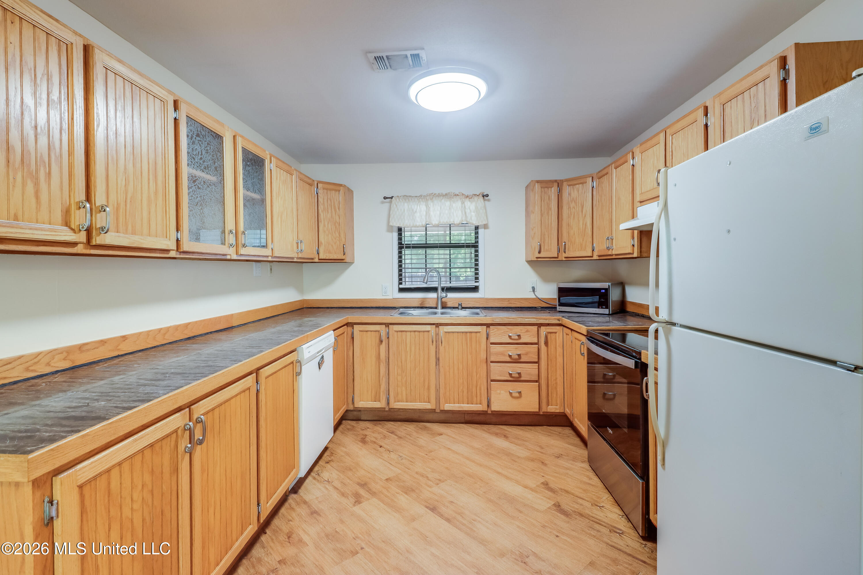 23083 Montebella Road Property Photo 4