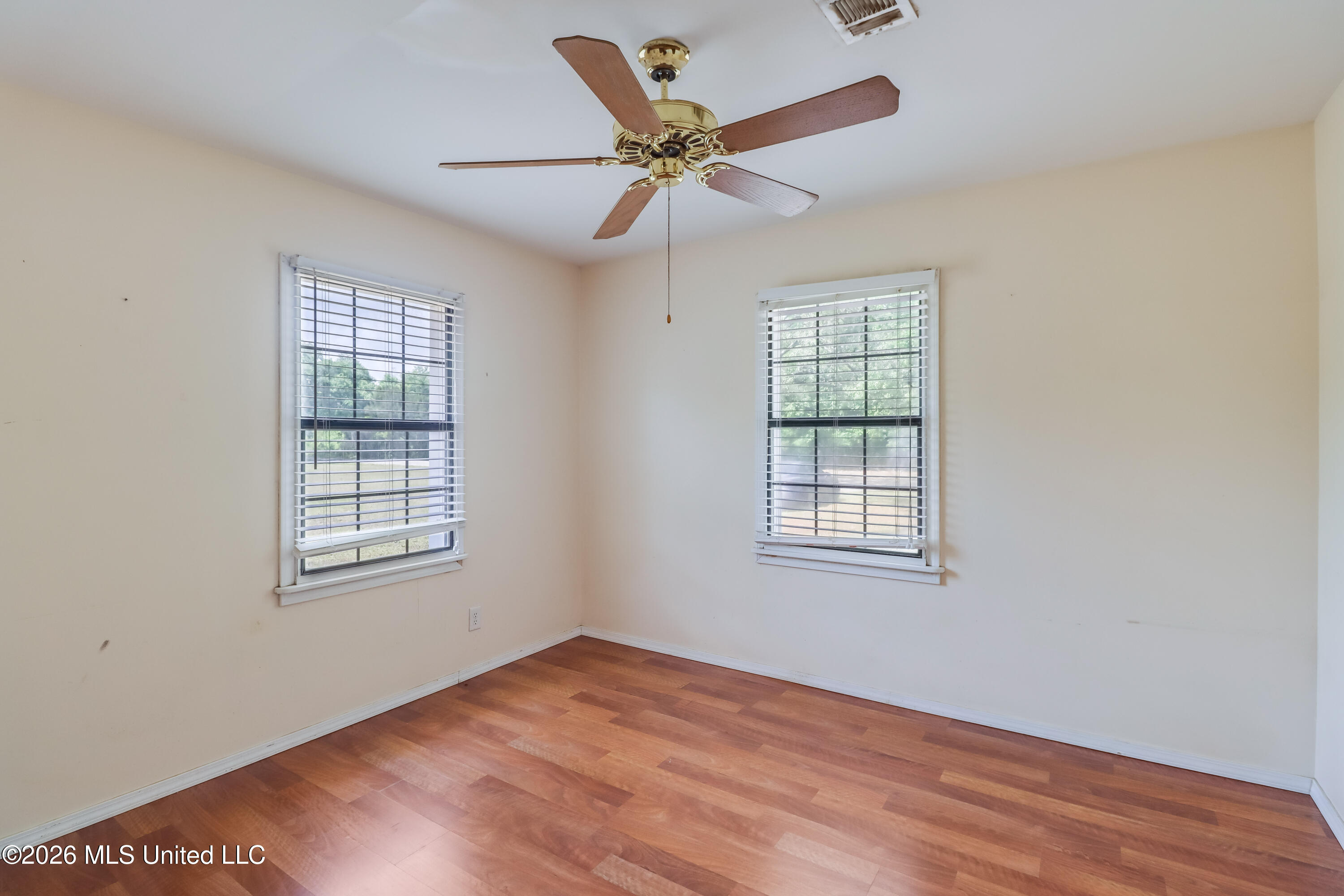23083 Montebella Road Property Photo 9