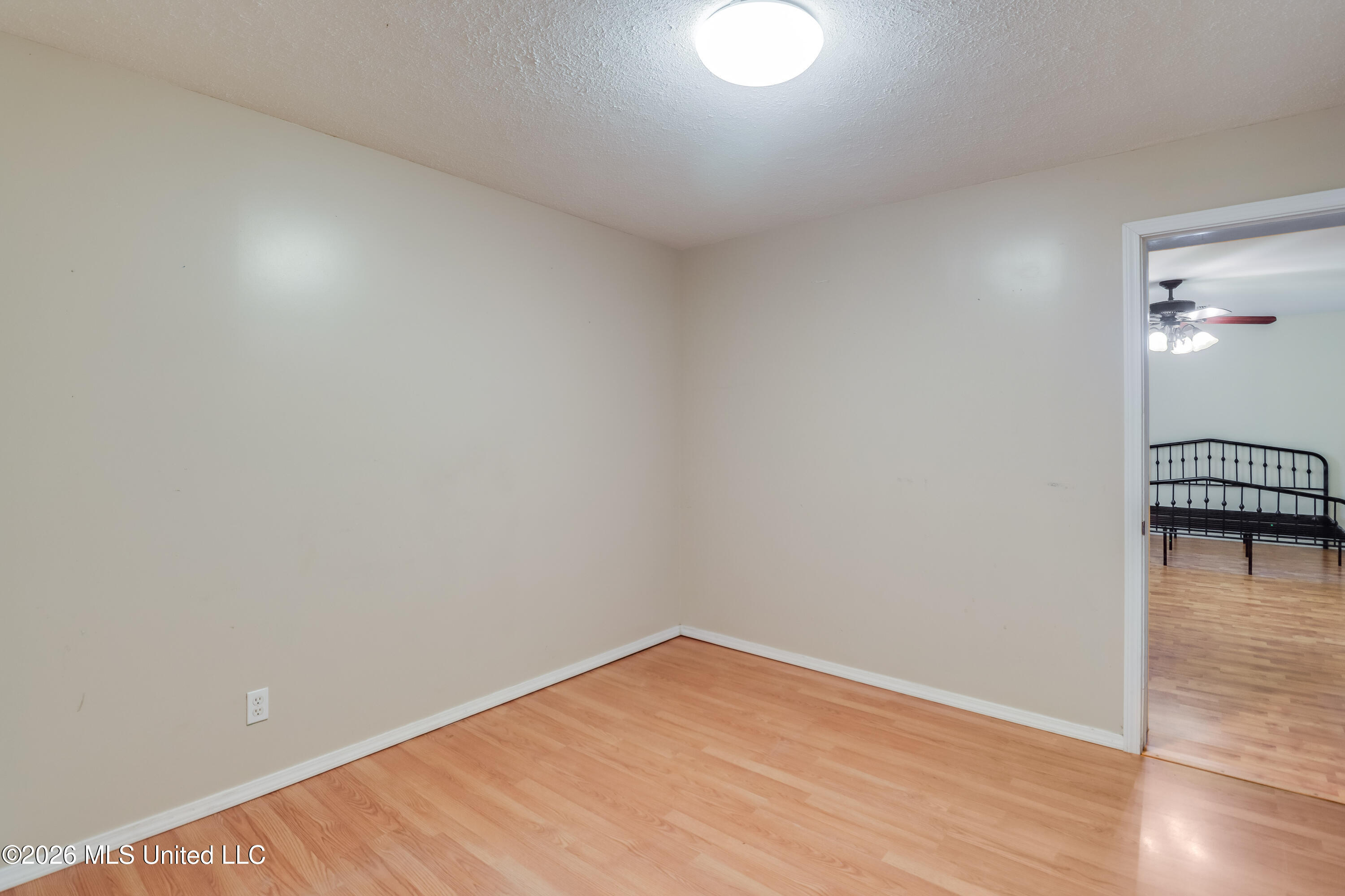23083 Montebella Road Property Photo 13