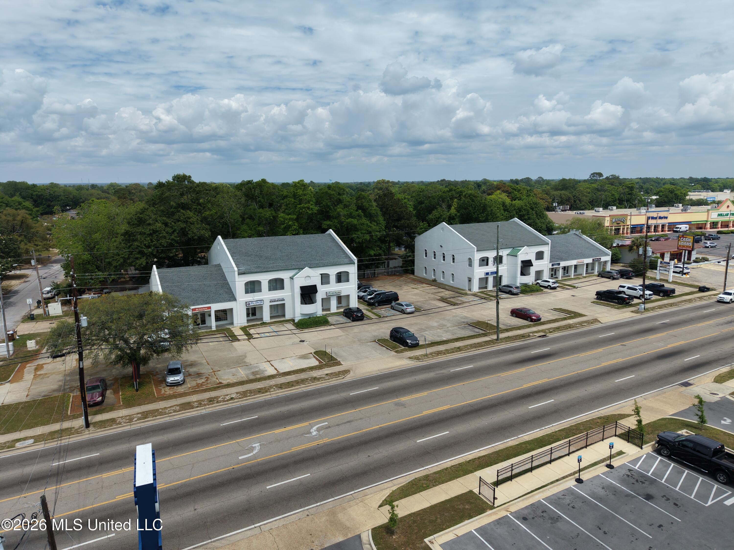 2436 Pass Road Property Photo 5
