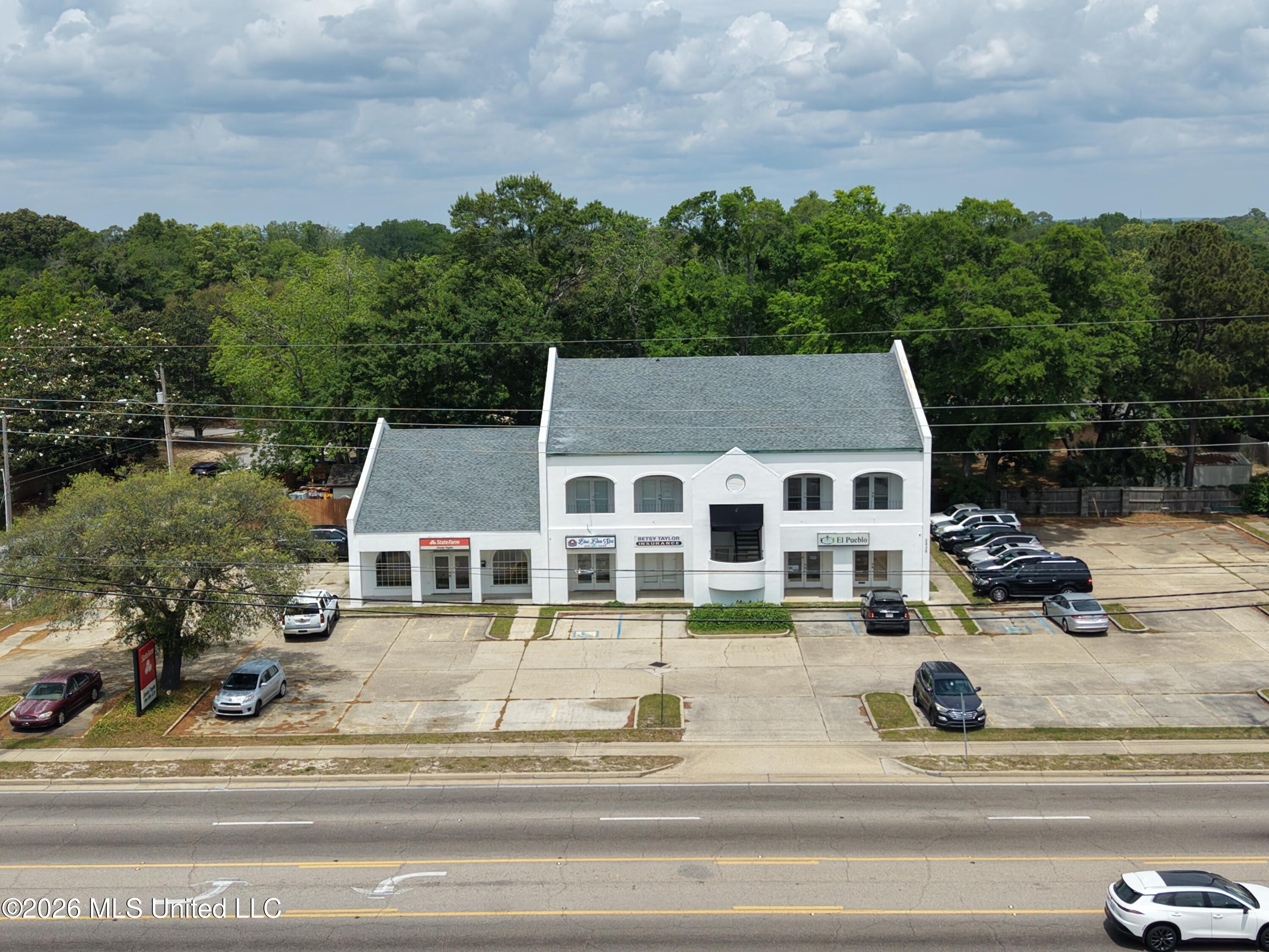 2436 Pass Road Property Photo 7