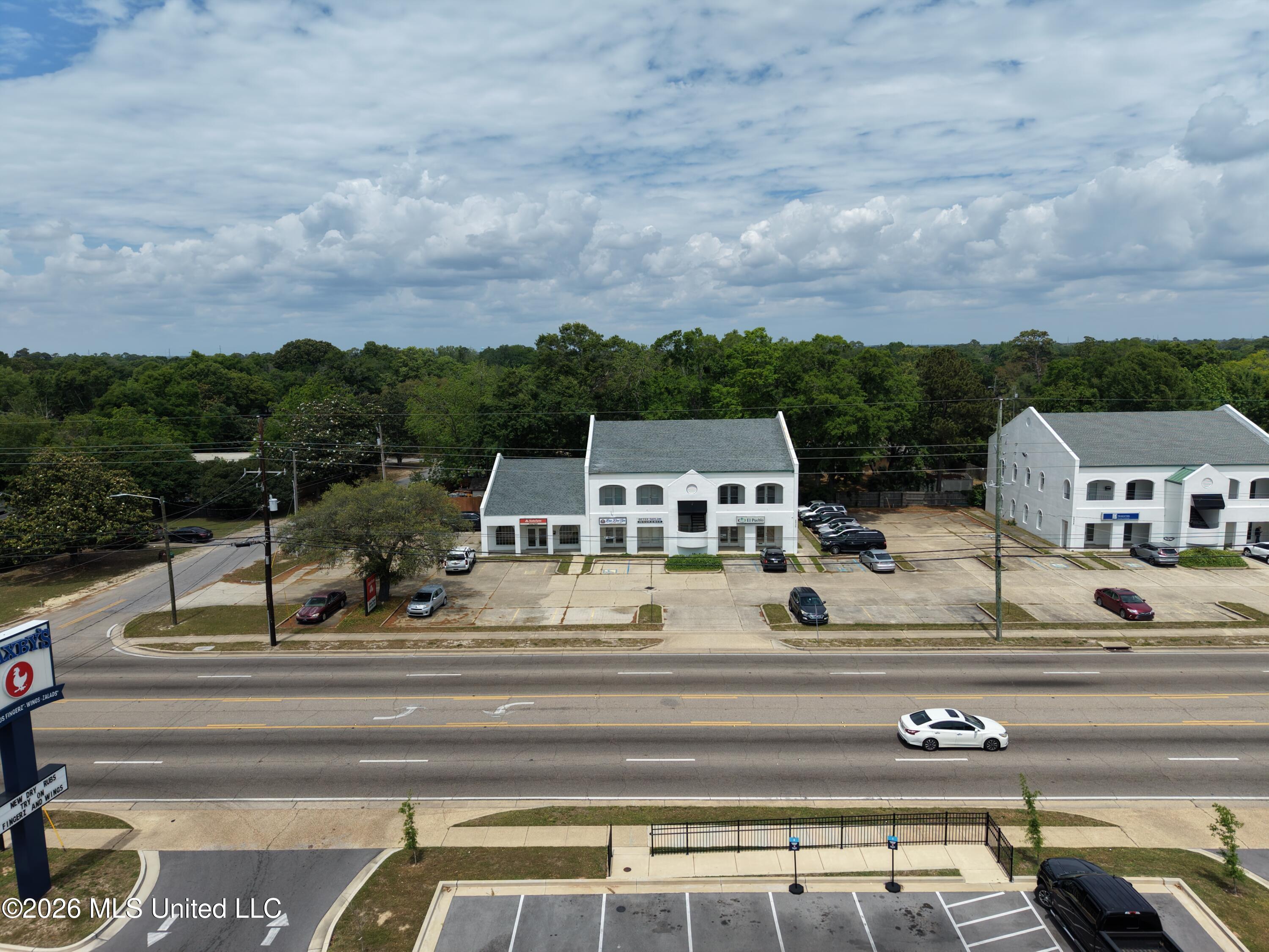 2436 Pass Road Property Photo 11