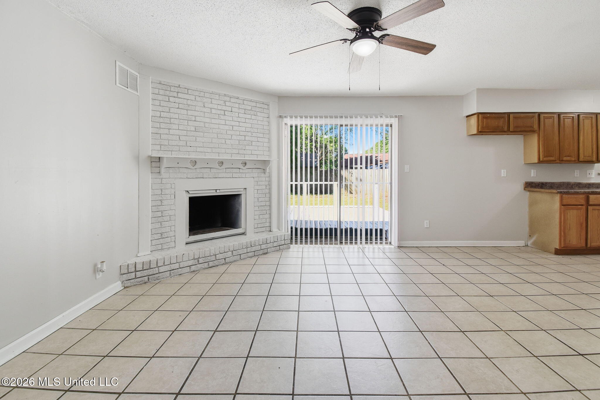 6460 Birchfield Circle Property Photo 3
