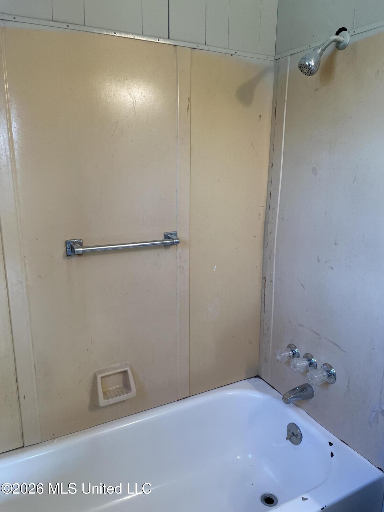 2011 Carrollton Avenue Property Photo 12