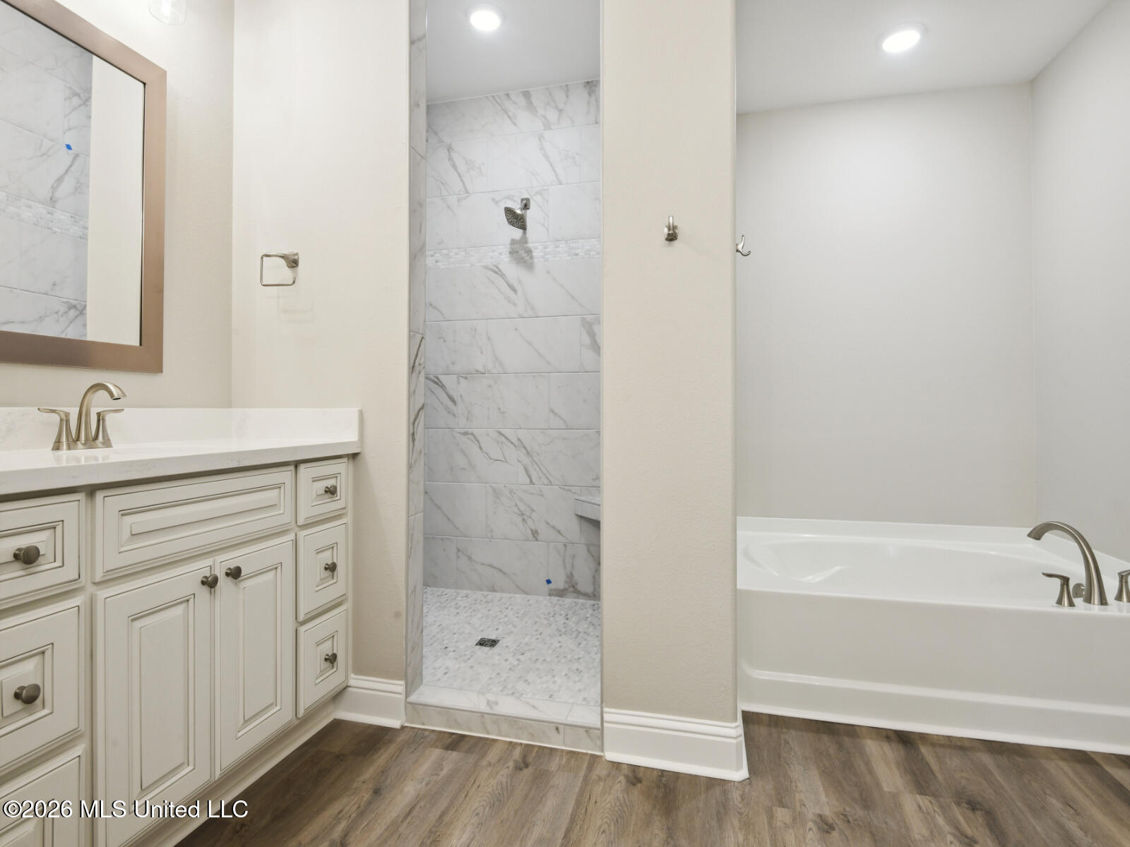 10423 Landon Meadows Drive Property Photo 11