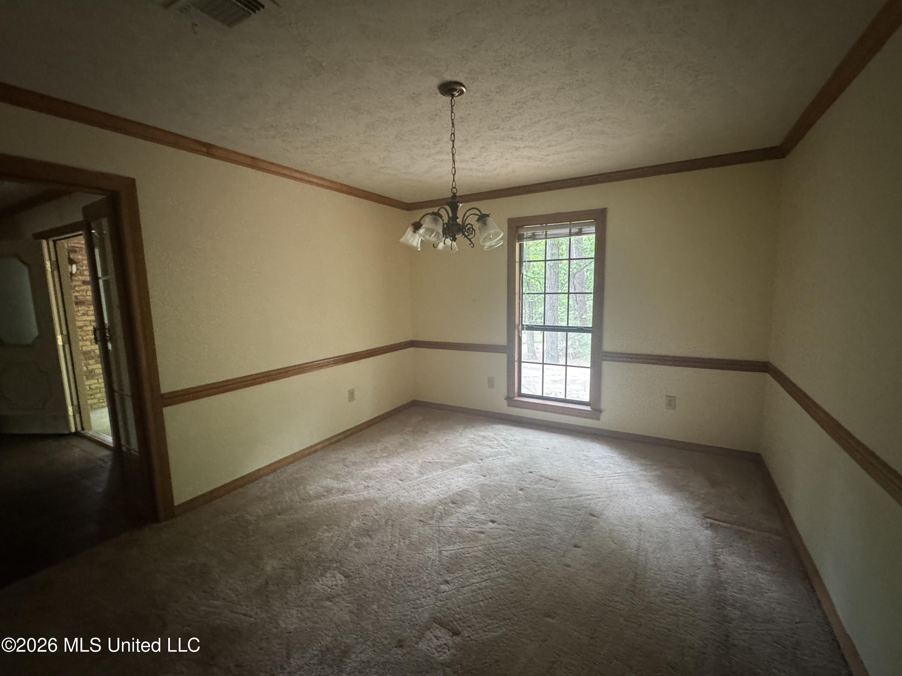 145 Margaret Lane Property Photo 8