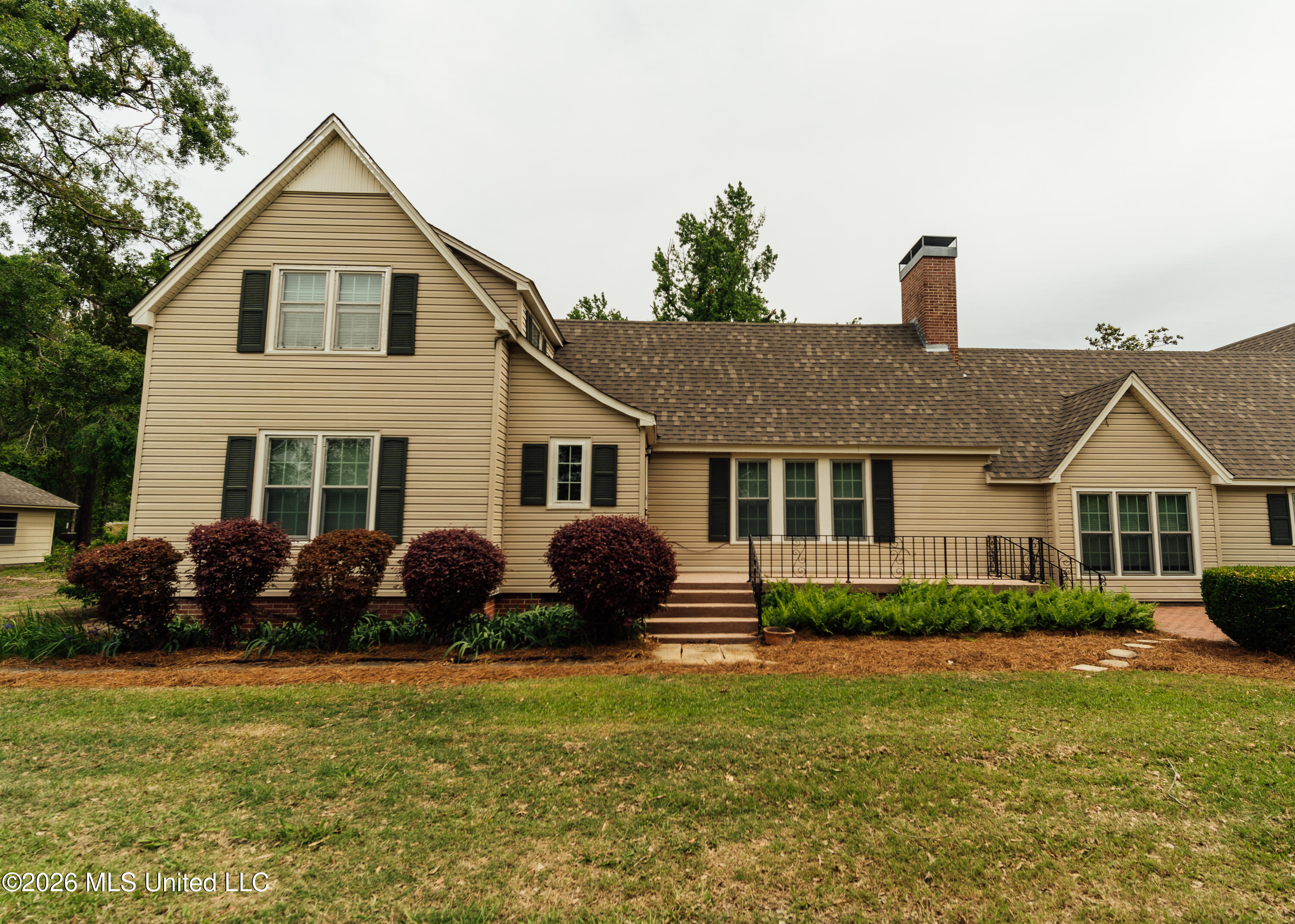 902 Mound Street Property Photo 27