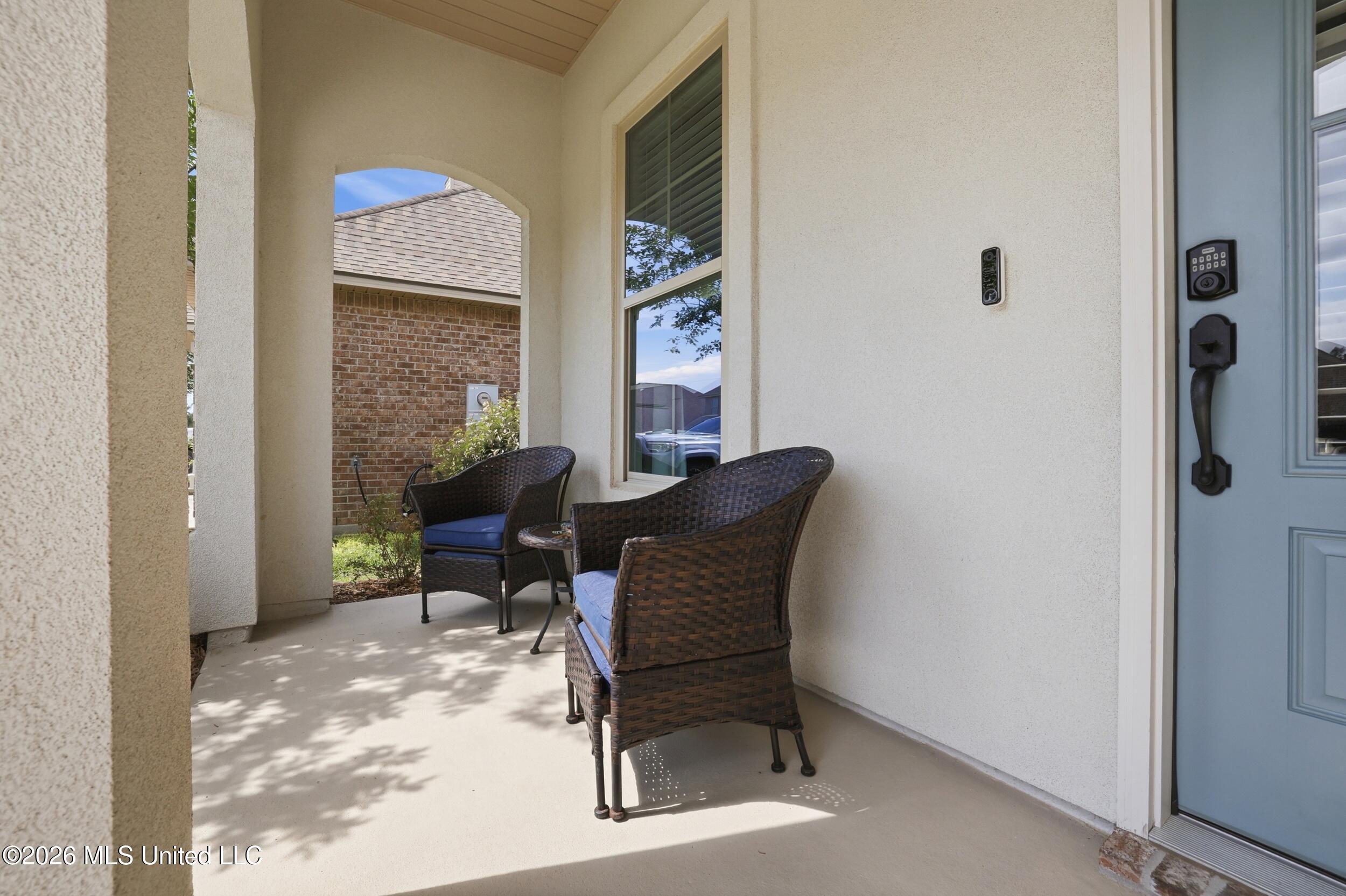 461 Palm Breeze Drive Property Photo 8