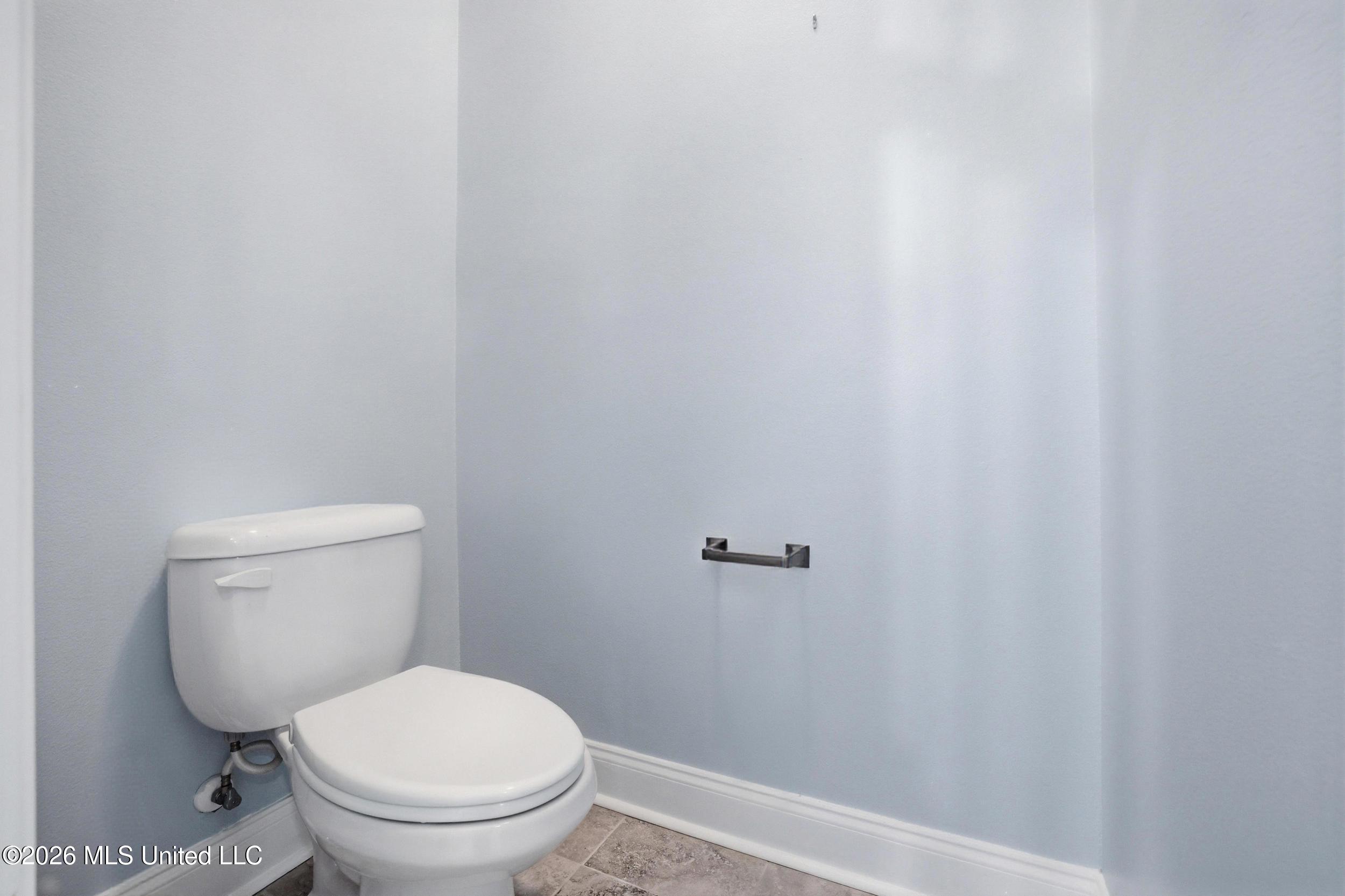 461 Palm Breeze Drive Property Photo 28