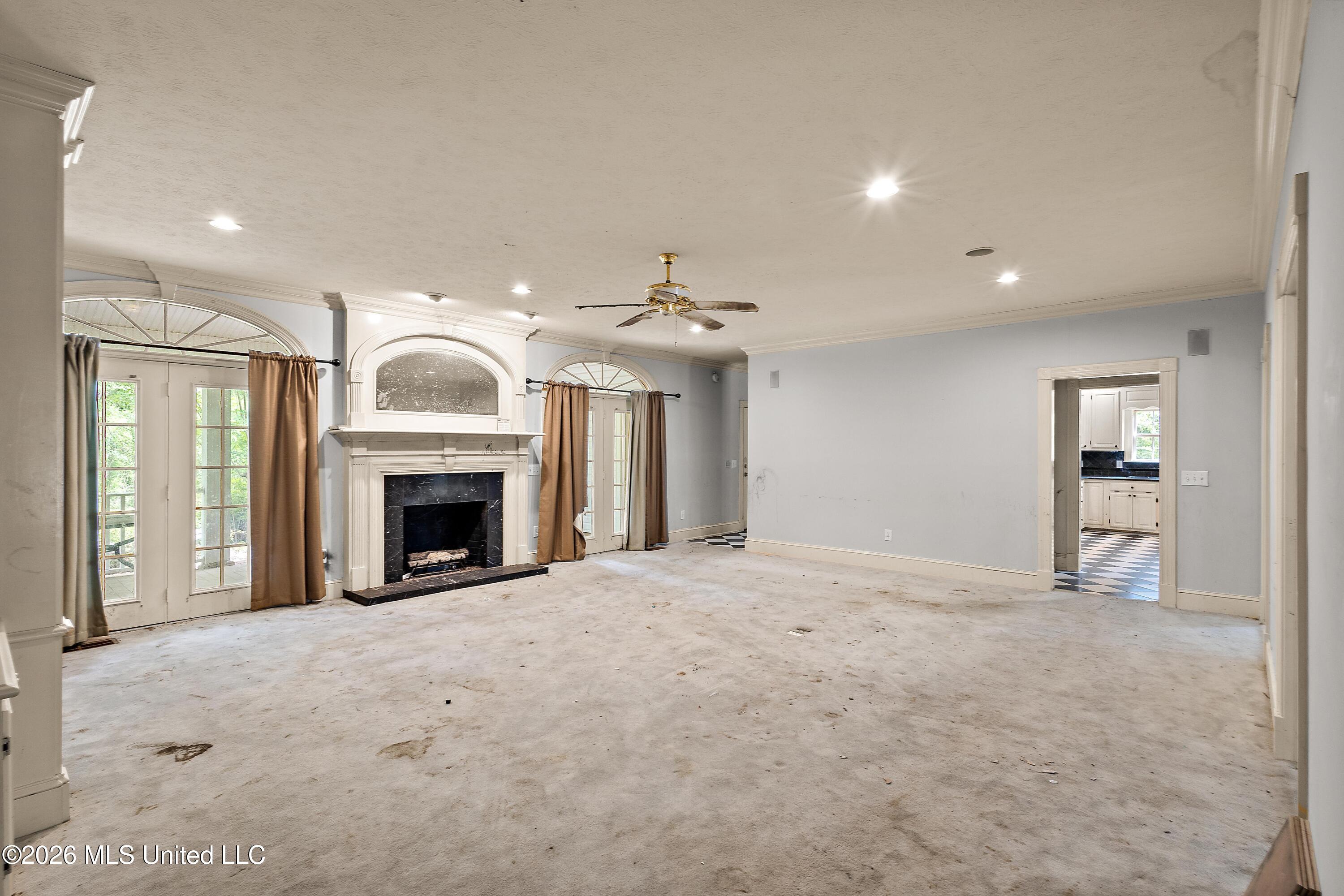 241 Heathway Cove Property Photo 8