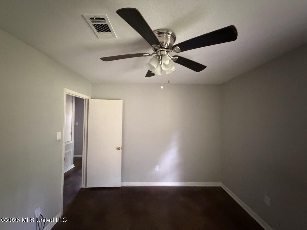 118 Scottdale Drive Property Photo 10