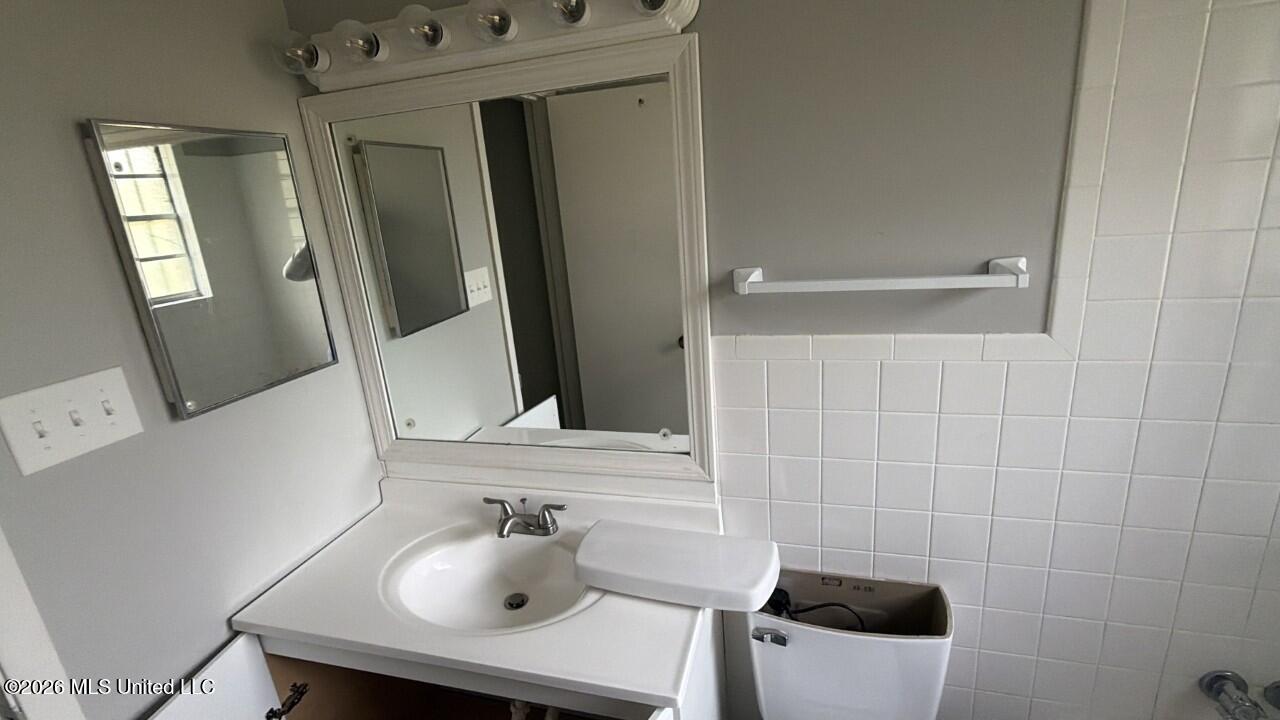 118 Scottdale Drive Property Photo 12