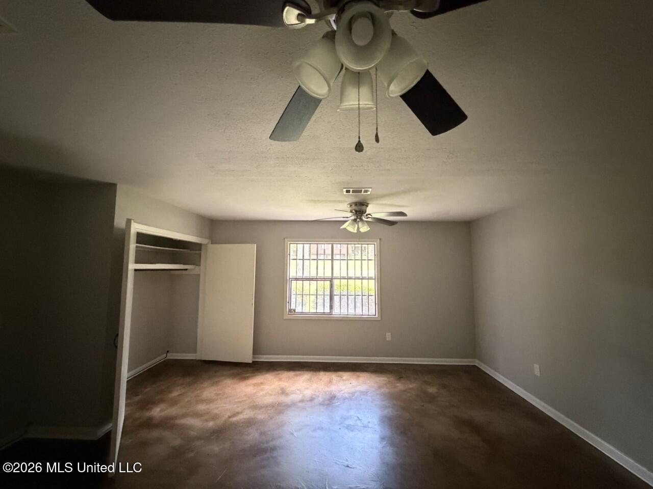 118 Scottdale Drive Property Photo 14