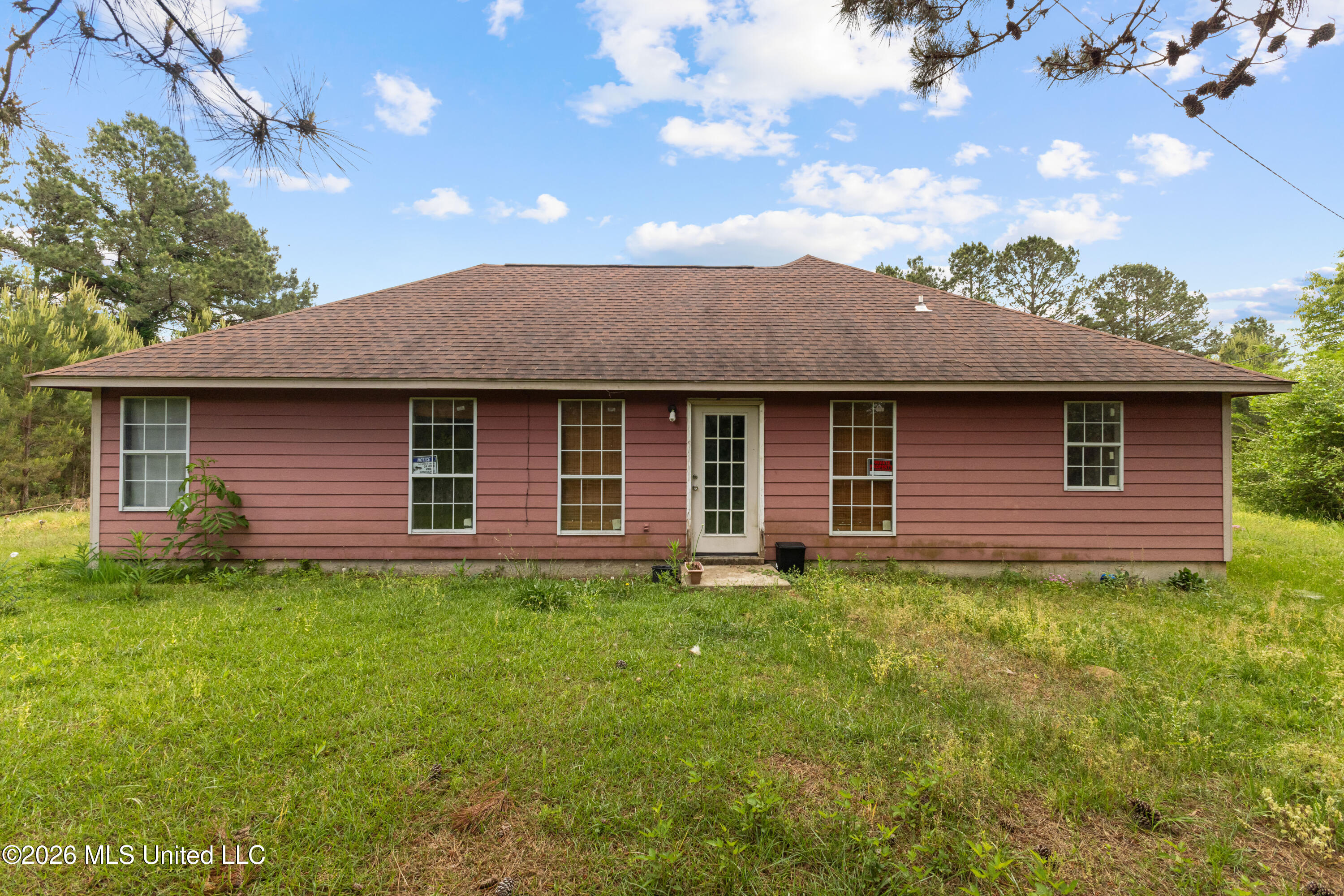 41 Adams Lane Property Photo 7
