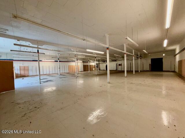 173 W Railroad Avenue Property Photo 3