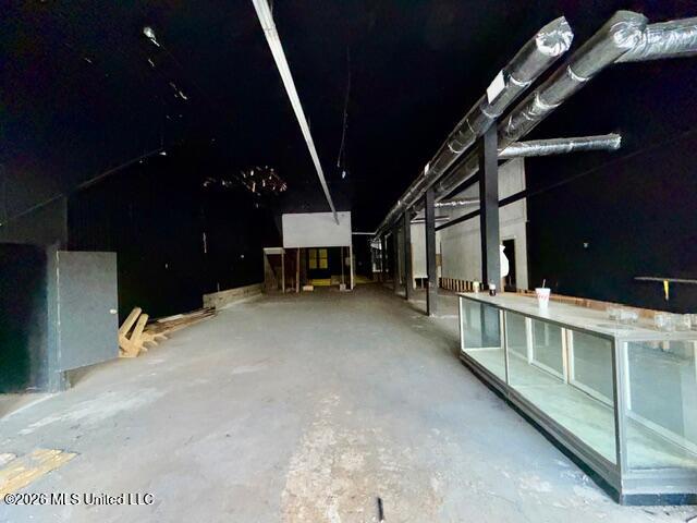 143 W Railroad Avenue Property Photo 6