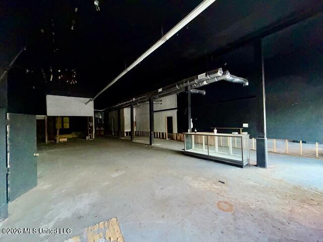 143 W Railroad Avenue Property Photo 7