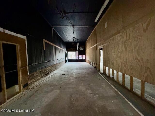 143 W Railroad Avenue Property Photo 16