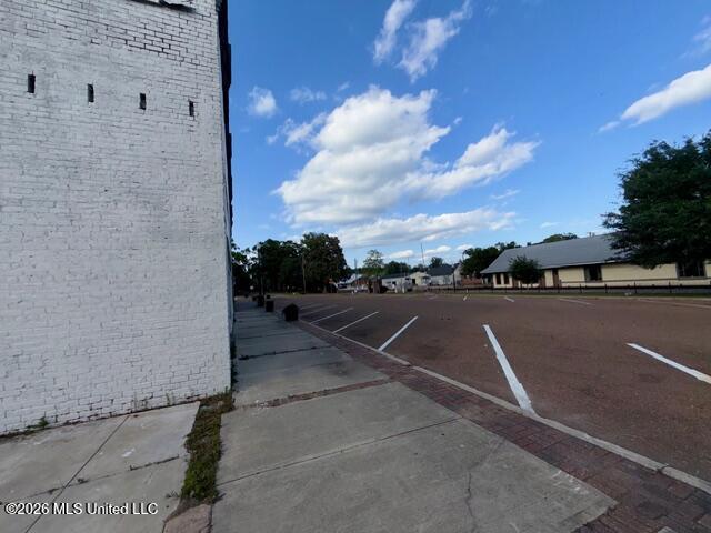 161 W Railroad Avenue Property Photo 4