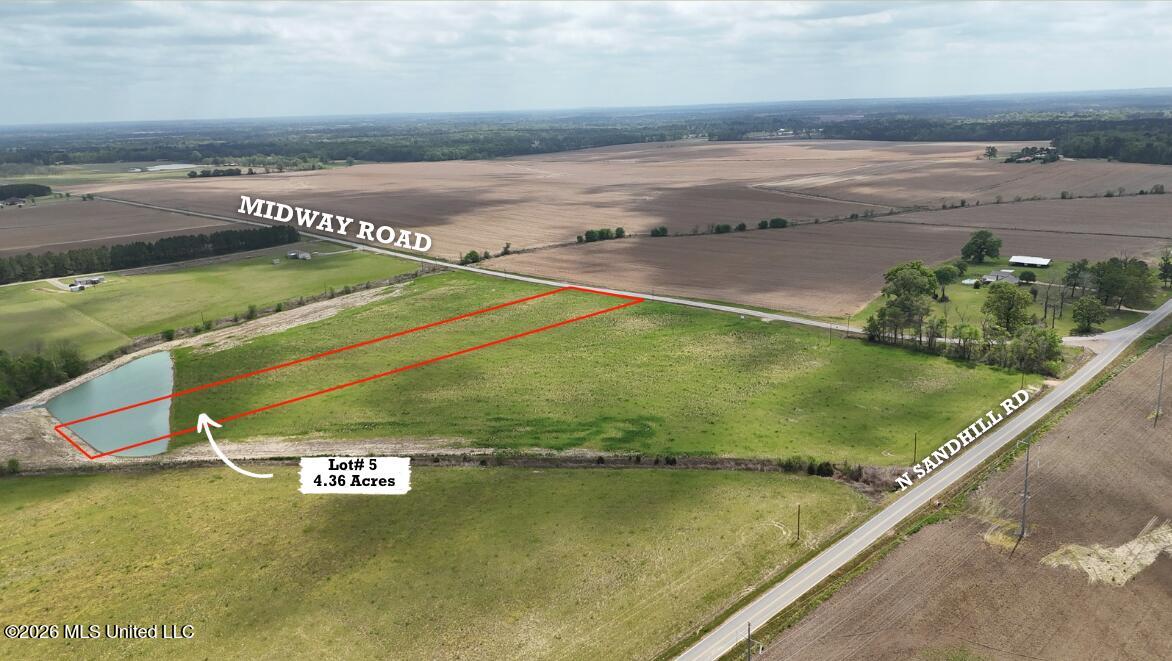 Midway Road Property Photo 14
