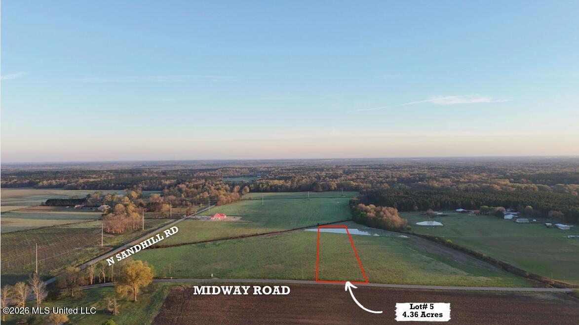 Midway Road Property Photo 15