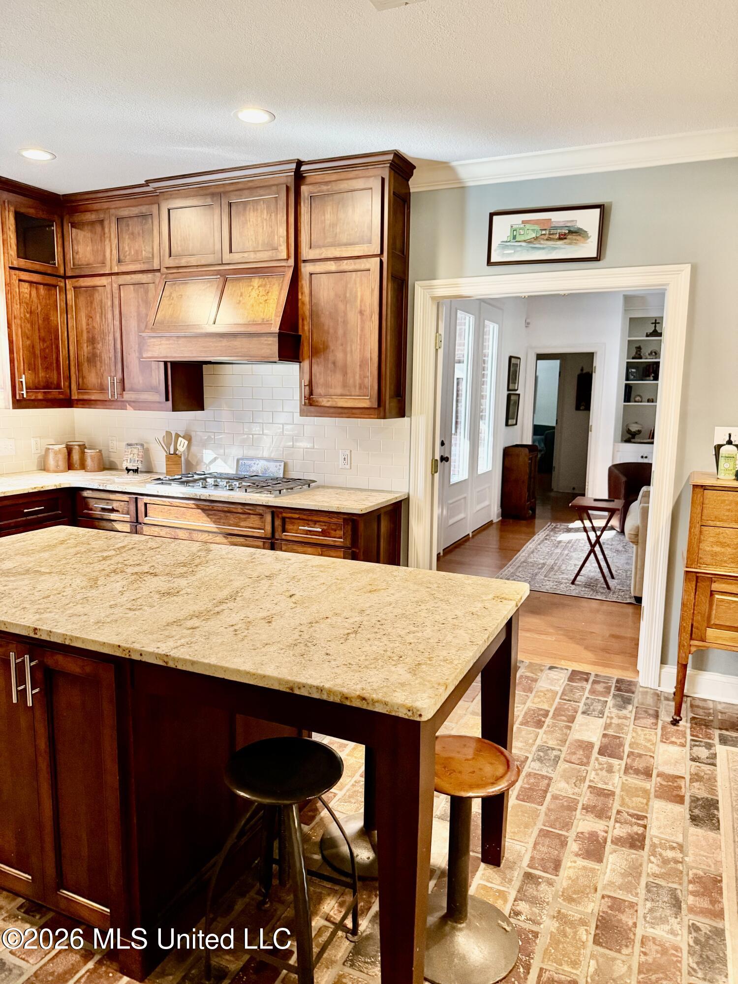 1072 Brandon Drive Property Photo 16