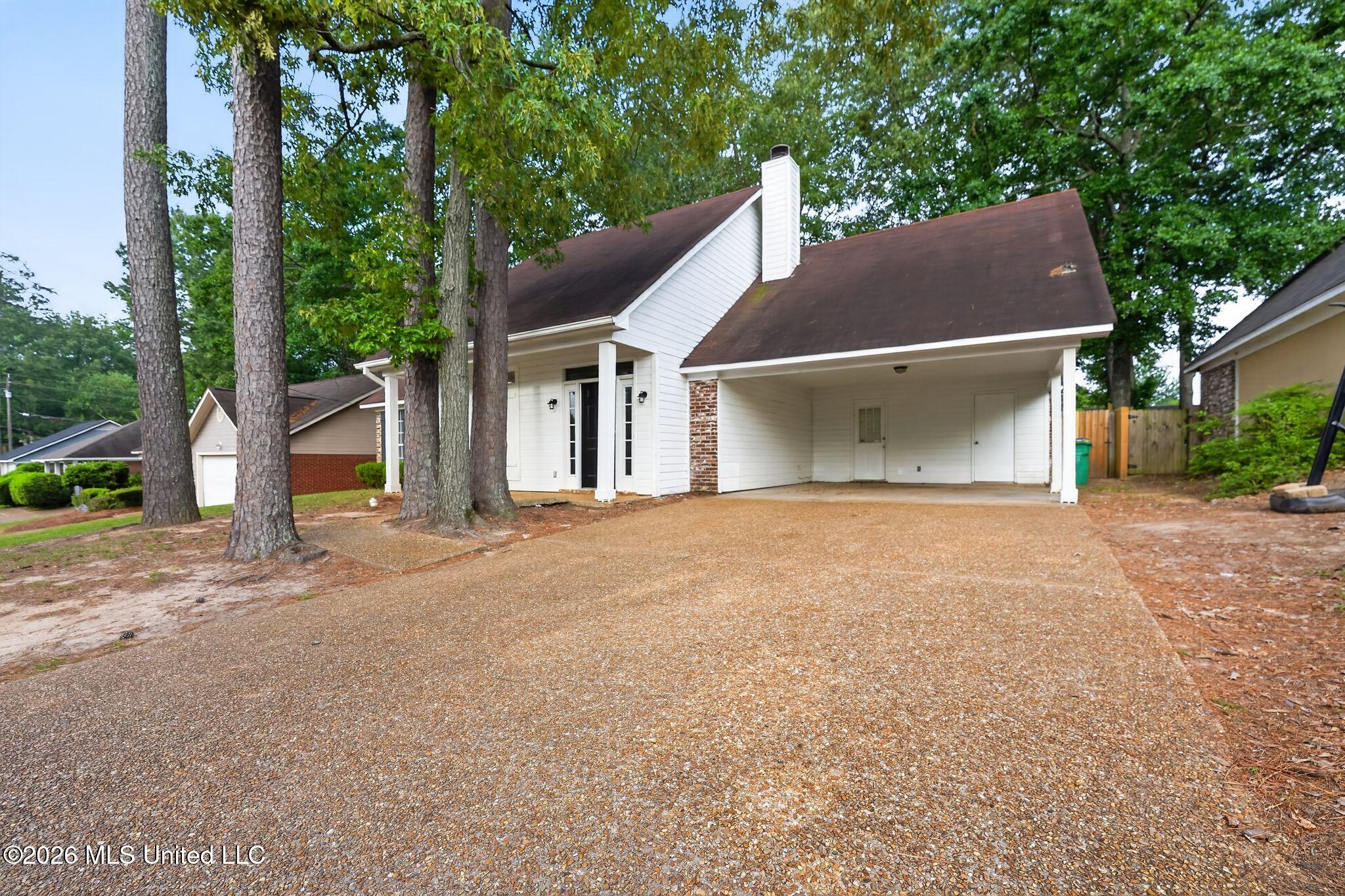713 Glen Burne Lane Property Photo 2