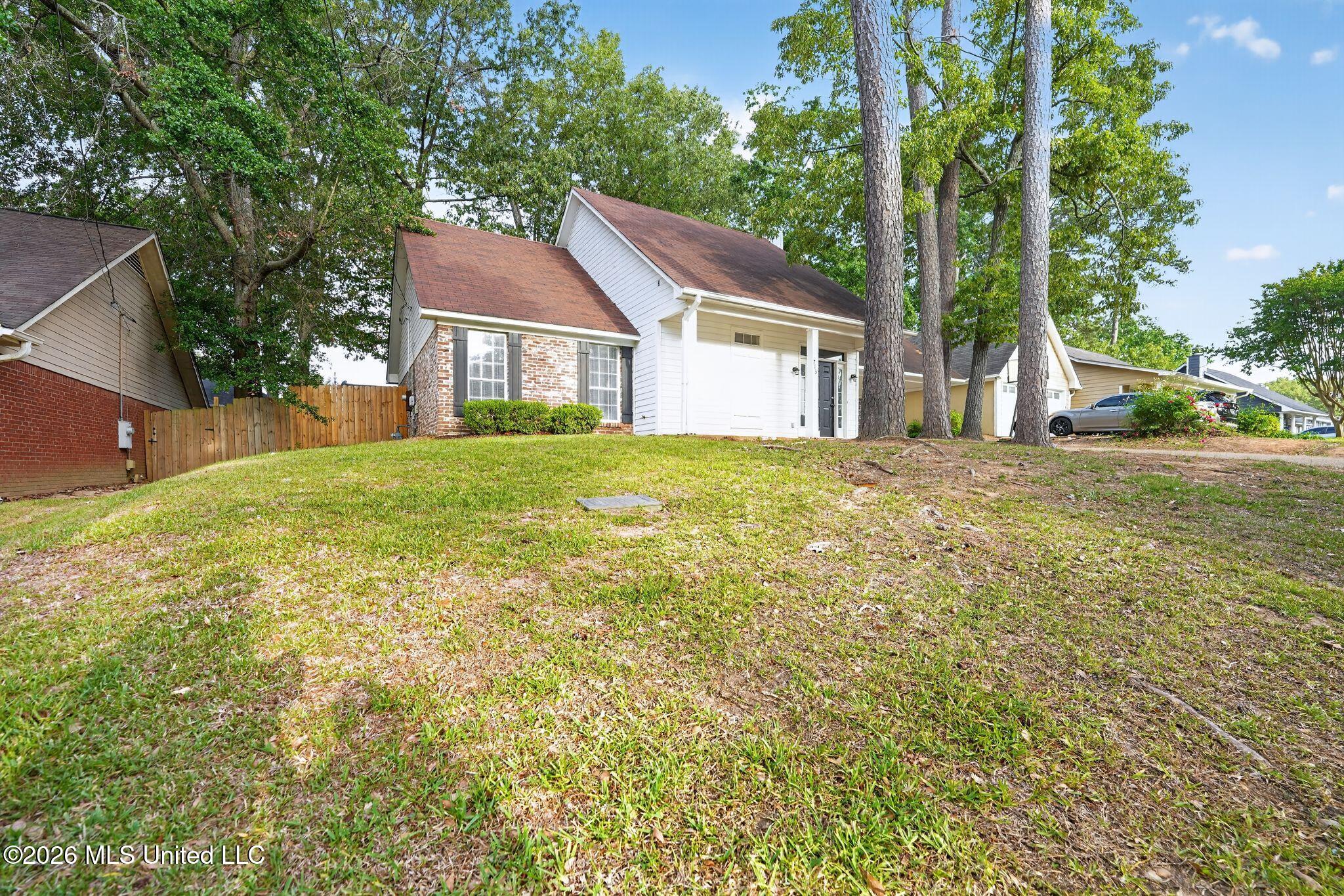 713 Glen Burne Lane Property Photo 3
