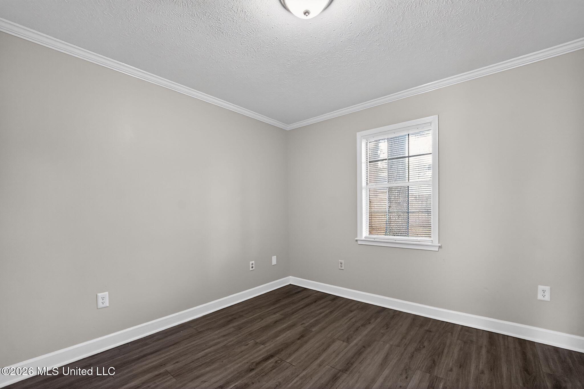 713 Glen Burne Lane Property Photo 7
