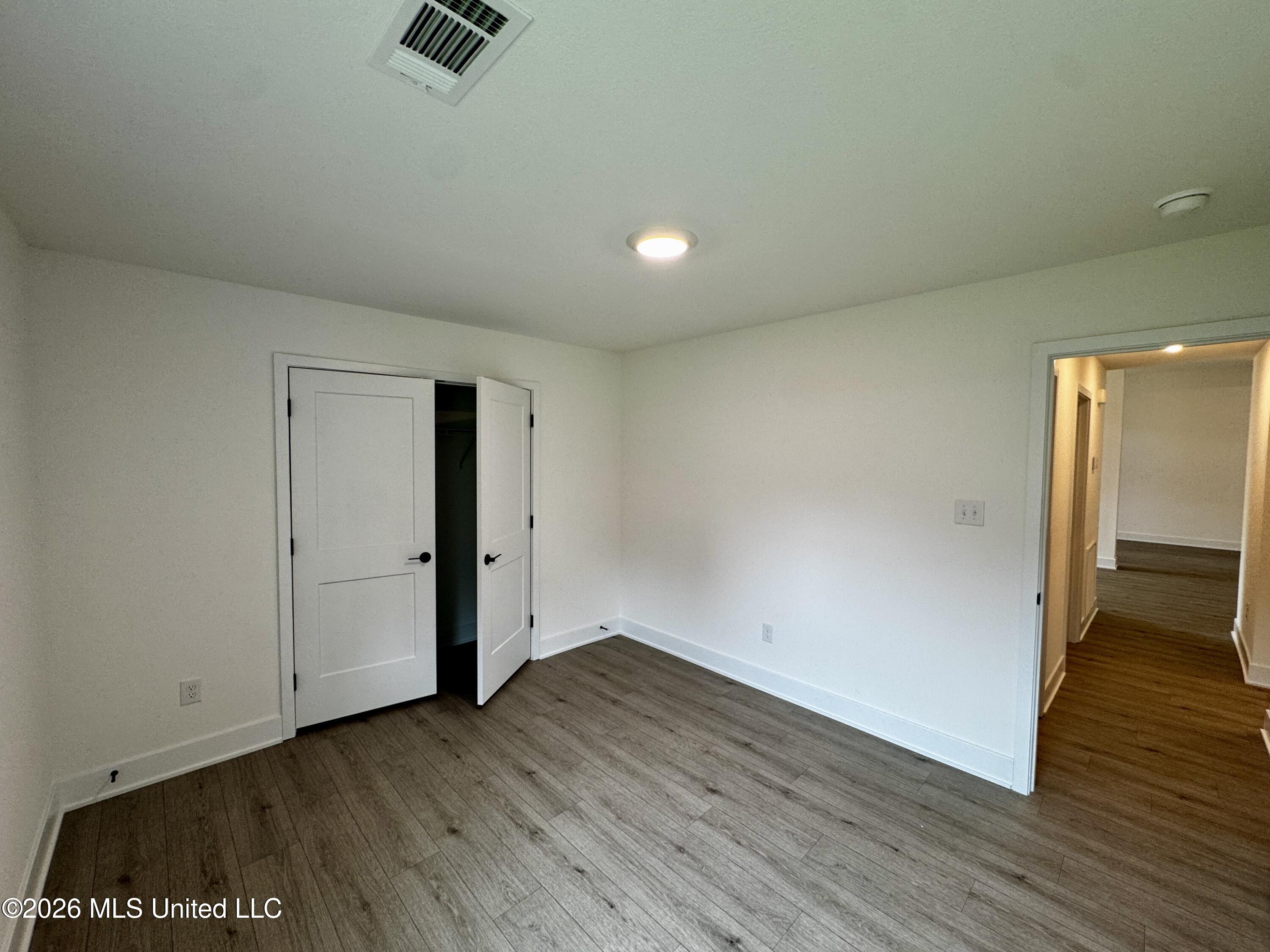 8842 Osprey Landing Circle Property Photo 14