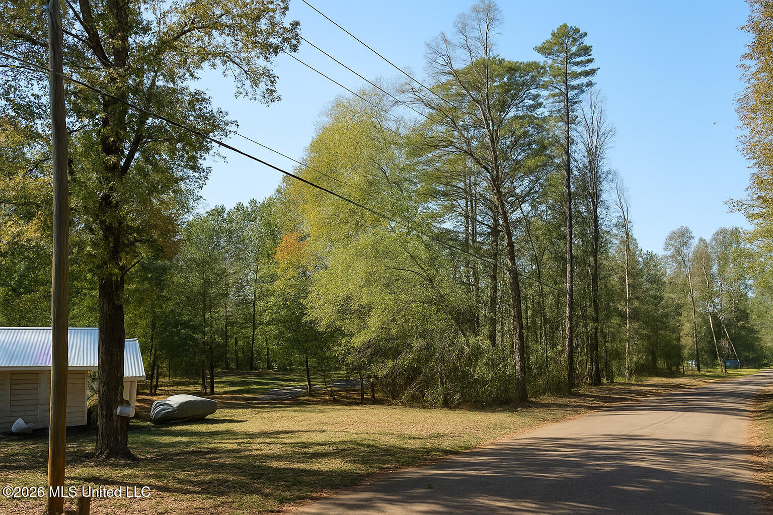 8 Holiday Road Property Photo 1