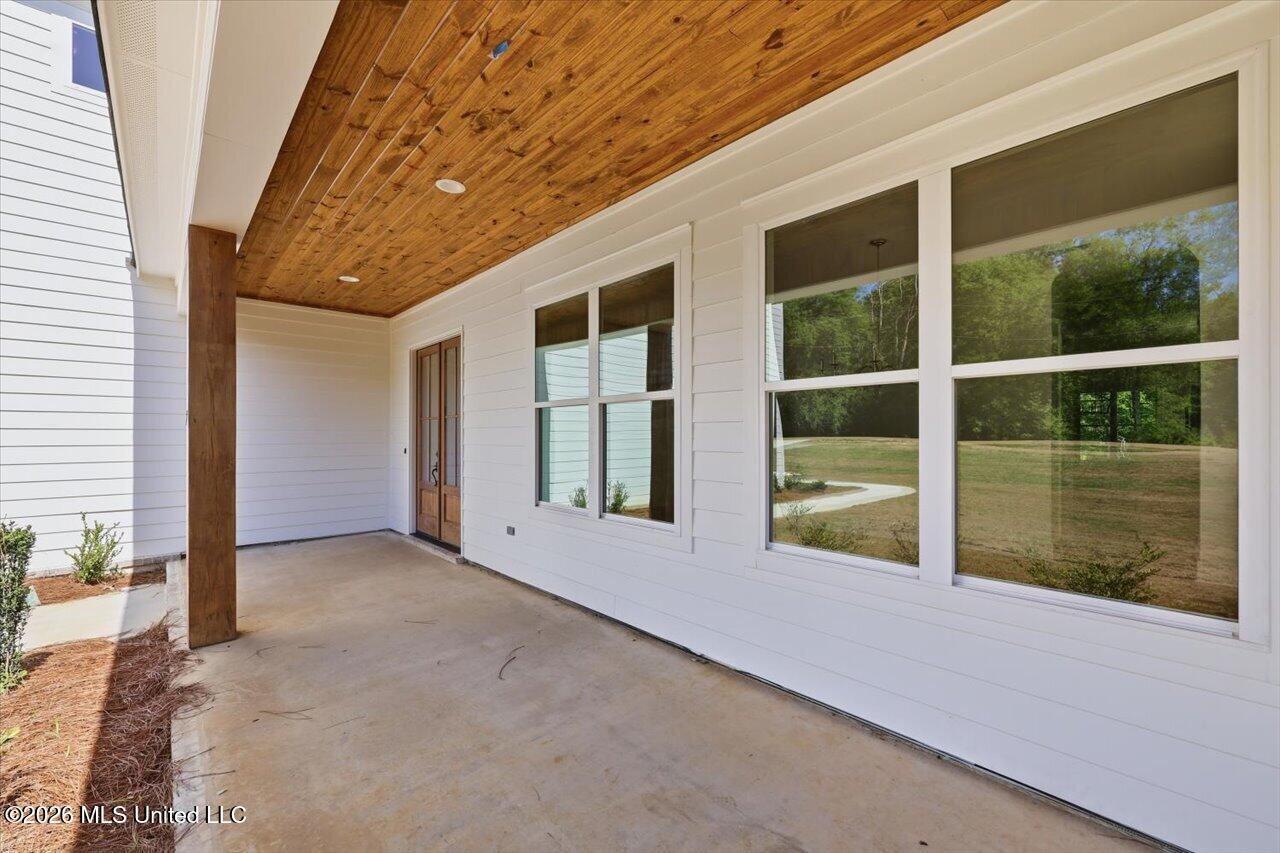 137 View Pointe Drive Property Photo 7