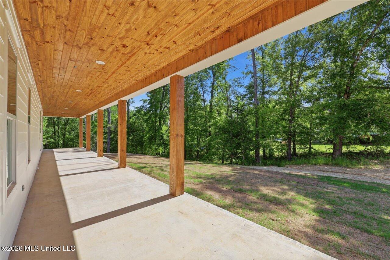 137 View Pointe Drive Property Photo 9