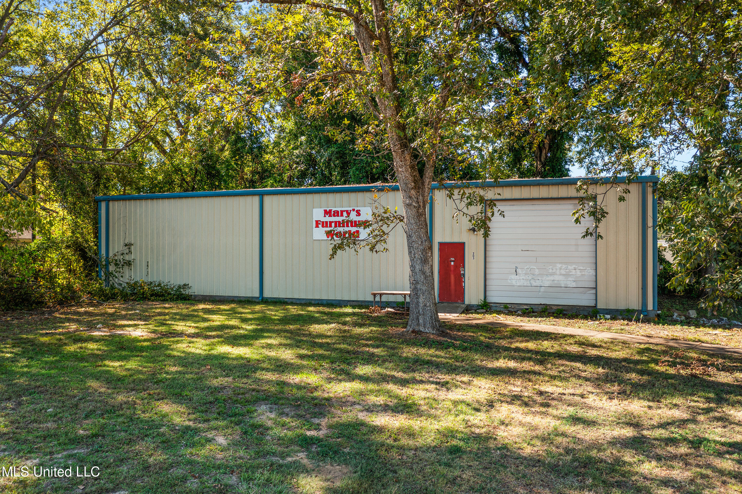 231 Vance Street Property Photo 1
